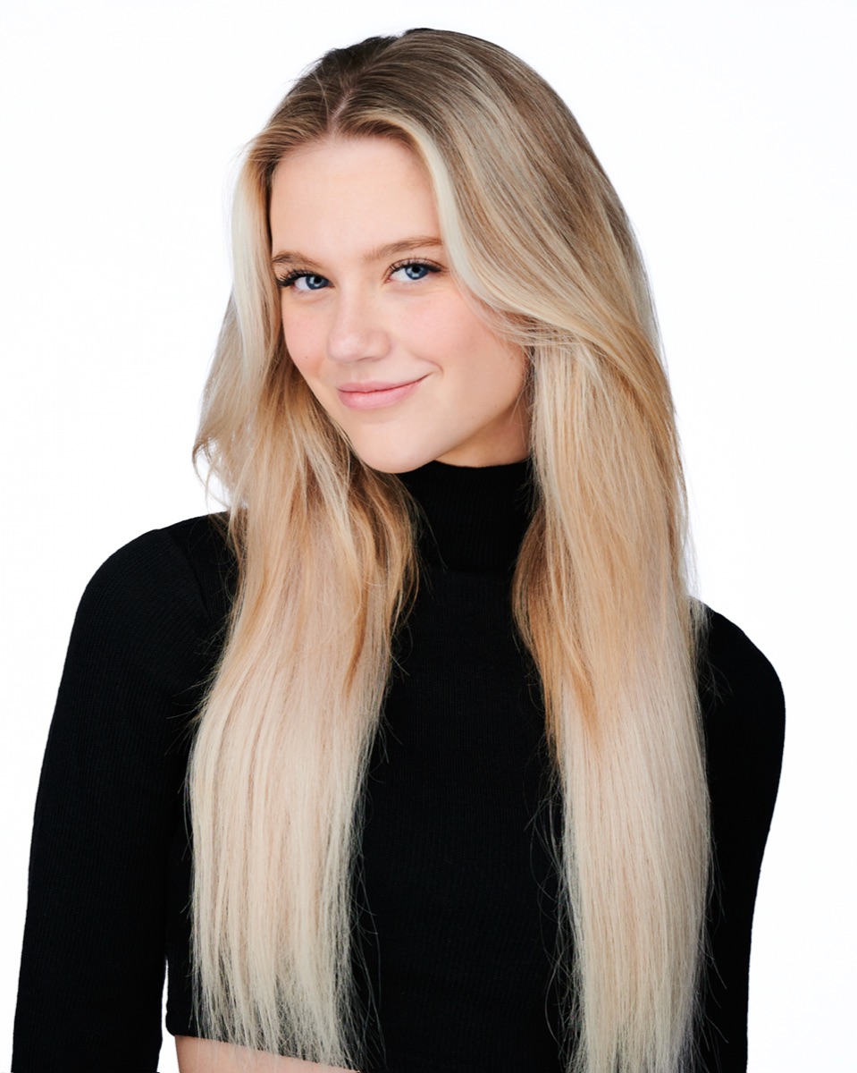 Acting Headshot - Caroline West